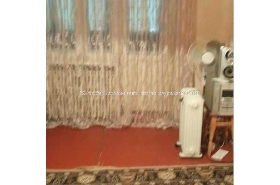 Продам квартиру, Ковтуна ул. , 1 кім., 40 м², косметический ремонт 