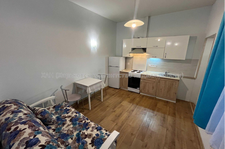 Продам квартиру, Полтавский Шлях ул. , 1 кім., 32 м², евроремонт 
