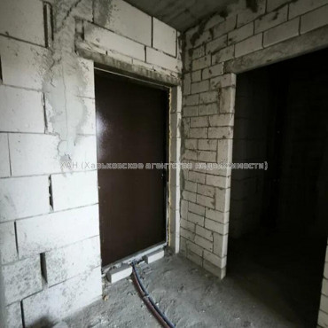 Продам квартиру, Мира ул. , 1  ком., 36 м², без внутренних работ 