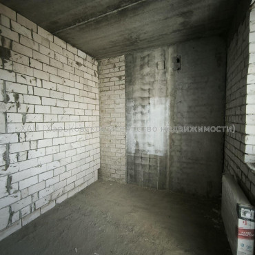 Продам квартиру, Мира ул. , 1 кім., 36 м², без внутренних работ 