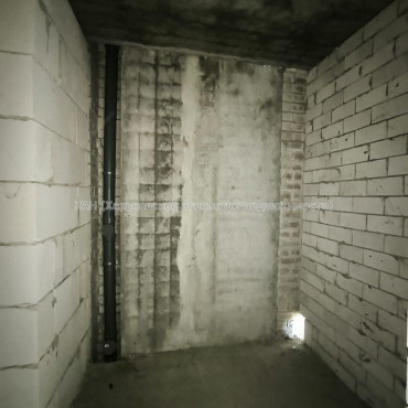 Продам квартиру, Мира ул. , 1 кім., 36 м², без внутренних работ 