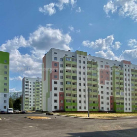 Продам квартиру, Мира ул. , 1  ком., 36 м², без внутренних работ