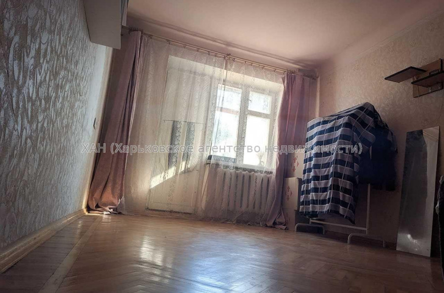Продам квартиру, Деревянко ул. , 1  ком., 31 м², советский ремонт 