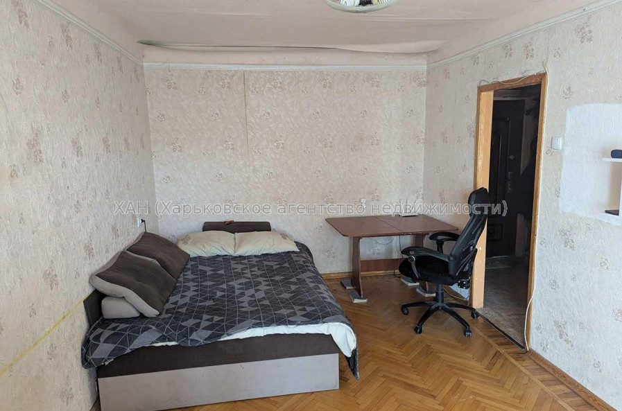 Продам квартиру, Деревянко ул. , 1  ком., 31 м², советский ремонт 