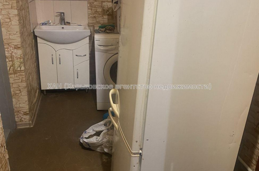 Продам квартиру, 12 Апреля ул. , 2  ком., 31.70 м², косметический ремонт 
