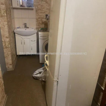 Продам квартиру, 12 Апреля ул. , 2 кім., 31.70 м², косметический ремонт 