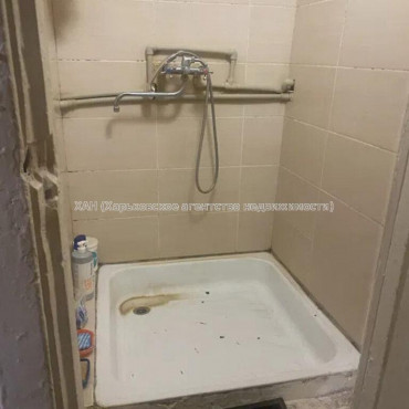 Продам квартиру, 12 Апреля ул. , 2 кім., 31.70 м², косметический ремонт 