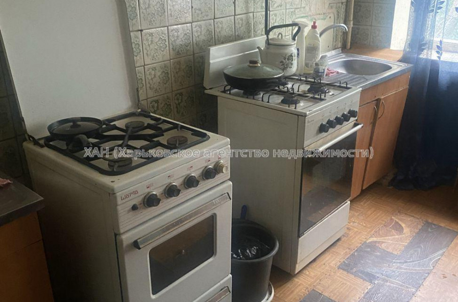 Продам квартиру, 12 Апреля ул. , 2  ком., 31.70 м², косметический ремонт 