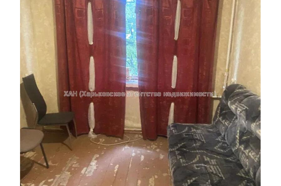 Продам квартиру, 12 Апреля ул. , 2 кім., 31.70 м², косметический ремонт 
