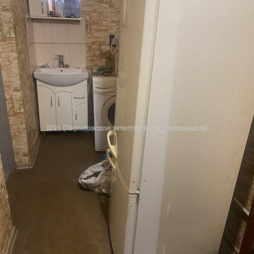 Продам квартиру, 12 Апреля ул. , 2  ком., 31.70 м², косметический ремонт 