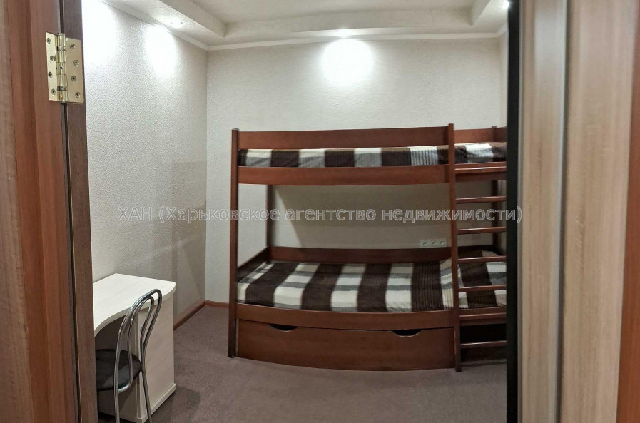 Продам квартиру, Старопрудная ул. , 2 кім., 31 м², евроремонт 