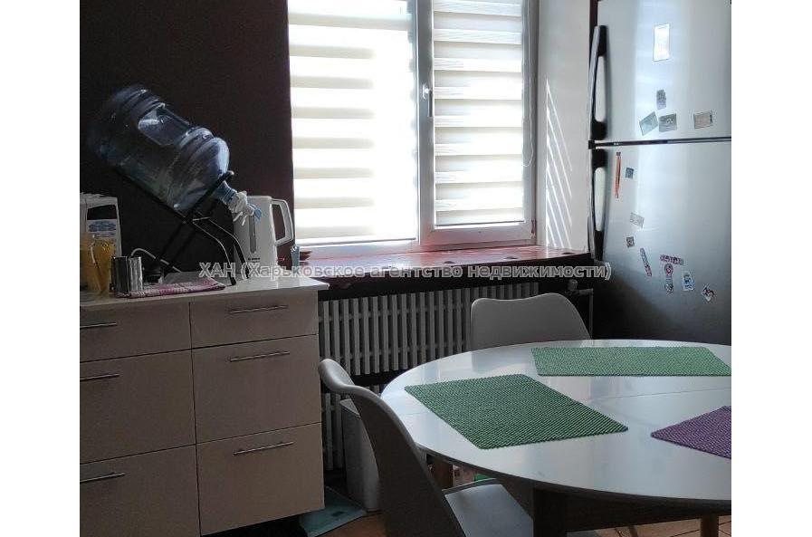 Продам квартиру, Молочная ул. , 4 кім., 82.50 м², евроремонт 