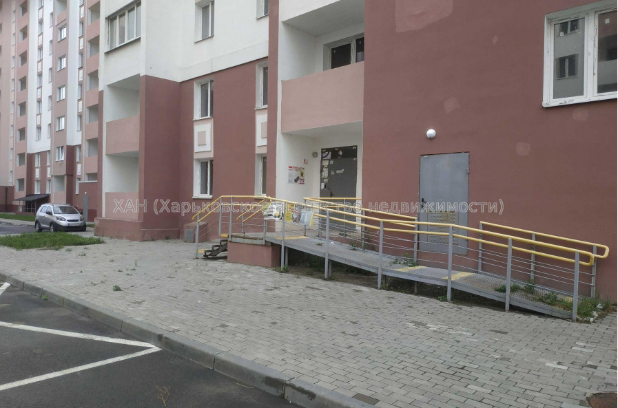 Продам квартиру, Шевченковский пер. , 1 кім., 37.30 м², без внутренних работ 
