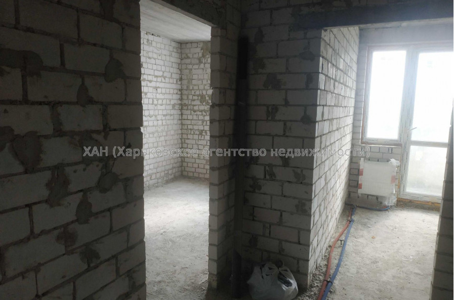 Продам квартиру, Шевченковский пер. , 1 кім., 37.30 м², без внутренних работ 