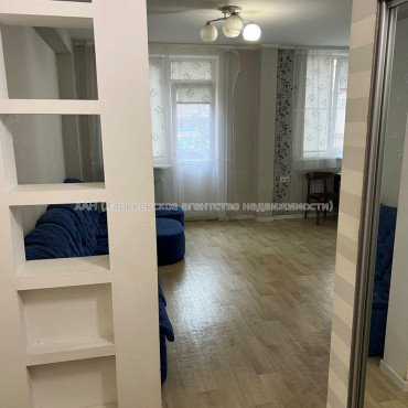 Продам квартиру, Новоалександровская ул. , 1  ком., 43 м², капитальный ремонт 
