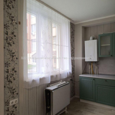 Продам квартиру, Новоалександровская ул. , 1  ком., 43 м², капитальный ремонт 