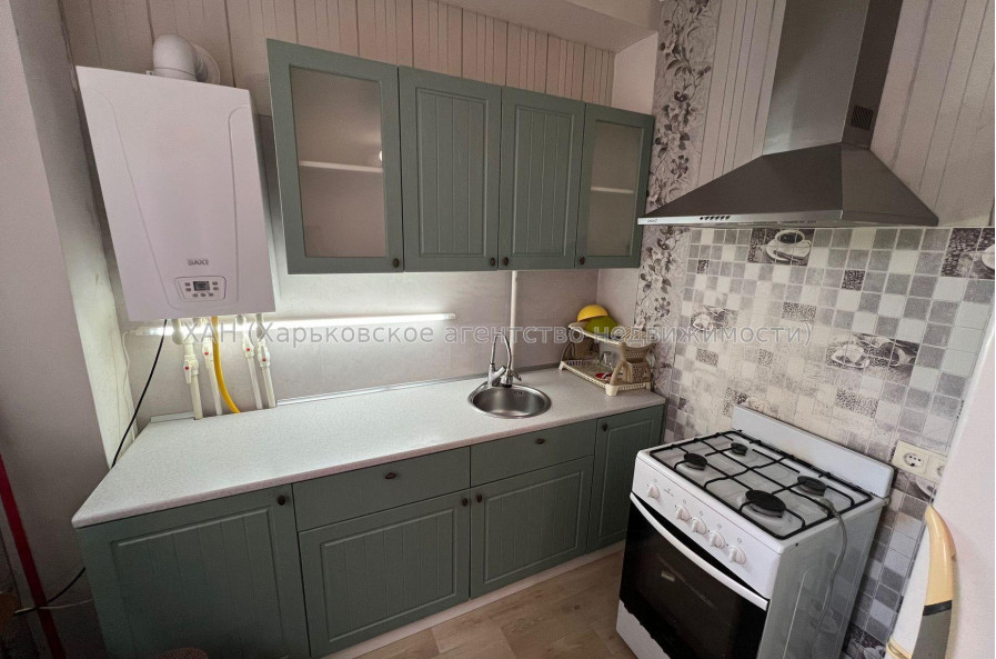 Продам квартиру, Новоалександровская ул. , 1  ком., 43 м², капитальный ремонт 