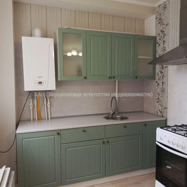 Продам квартиру, Новоалександровская ул. , 1  ком., 43 м², капитальный ремонт 