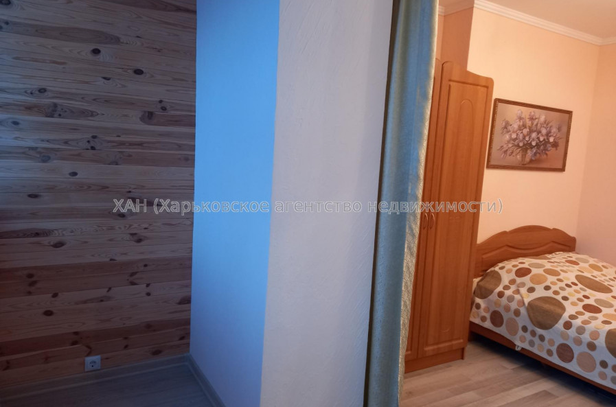 Продам квартиру, Роганская ул. , 2 кім., 49 м², капитальный ремонт 