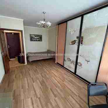 Сдам квартиру, Астрономическая ул. , 1  ком., 36 м², советский ремонт 