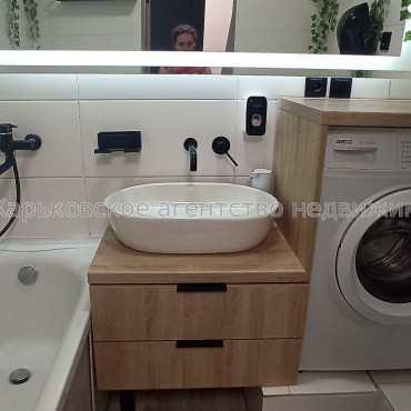 Продам квартиру, Селянская ул. , 1  ком., 32 м², евроремонт 