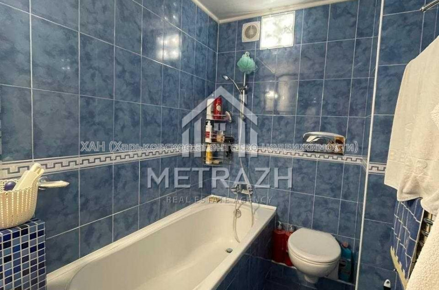 Продам квартиру, Тракторостроителей просп. , 77 , 3  ком., 64 м², капитальный ремонт 