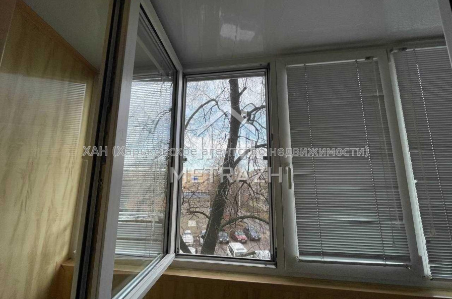 Продам квартиру, Тракторостроителей просп. , 77 , 3  ком., 64 м², капитальный ремонт 