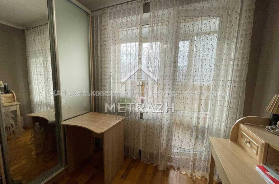Продам квартиру, Тракторостроителей просп. , 77 , 3  ком., 64 м², капитальный ремонт 
