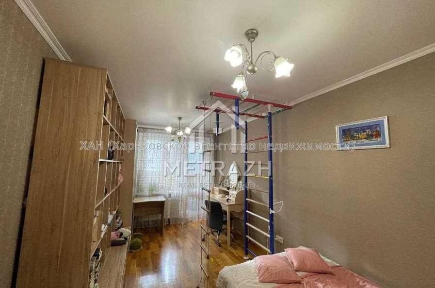 Продам квартиру, Тракторостроителей просп. , 77 , 3  ком., 64 м², капитальный ремонт 