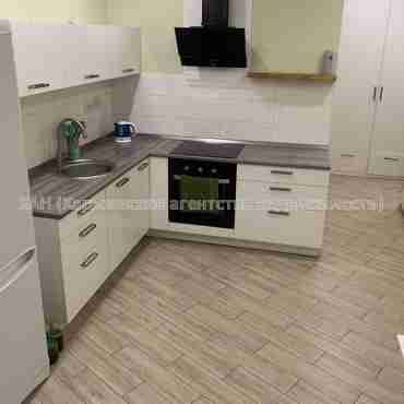 Продам квартиру, Драгоманова ул. , 1 кім., 41 м², капитальный ремонт 