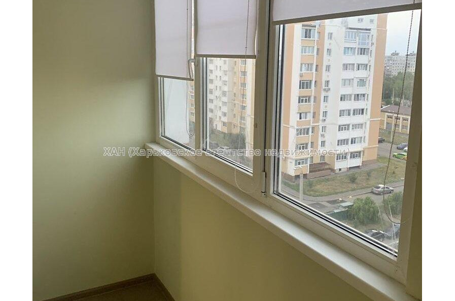 Продам квартиру, Драгоманова ул. , 1 кім., 41 м², капитальный ремонт 
