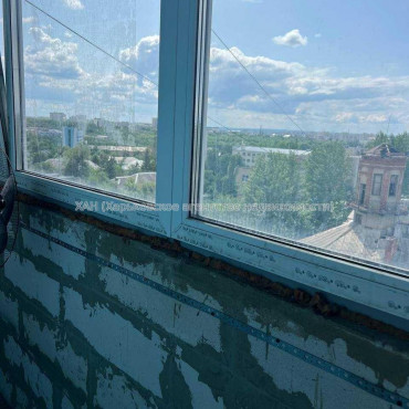 Продам квартиру, Михайлика ул. , 1  ком., 33.10 м², частичный ремонт 