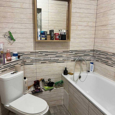 Продам квартиру, Михайлика ул. , 1  ком., 33.10 м², частичный ремонт 