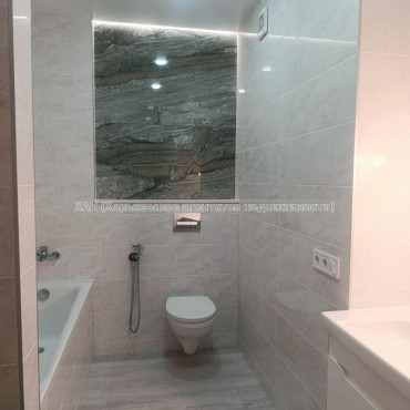 Продам квартиру, Гвардейцев Широнинцев ул. , 1  ком., 44 м², евроремонт 