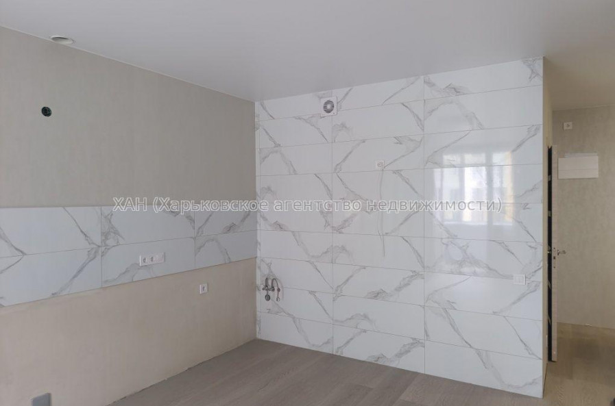 Продам квартиру, Гвардейцев Широнинцев ул. , 1 кім., 44 м², евроремонт 