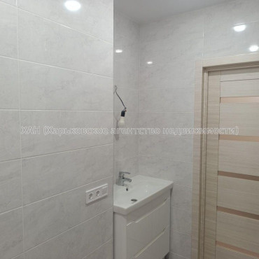 Продам квартиру, Гвардейцев Широнинцев ул. , 1 кім., 44 м², евроремонт 