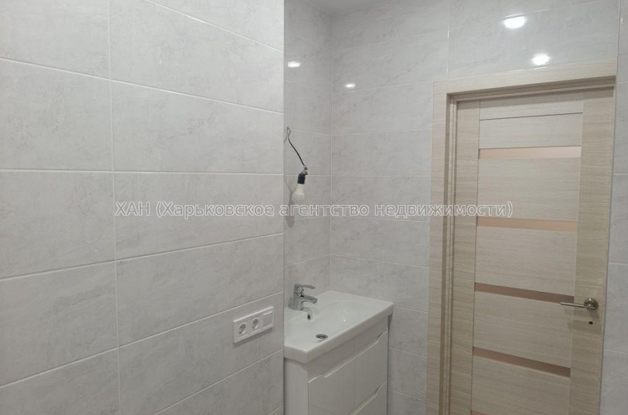 Продам квартиру, Гвардейцев Широнинцев ул. , 1 кім., 44 м², евроремонт 