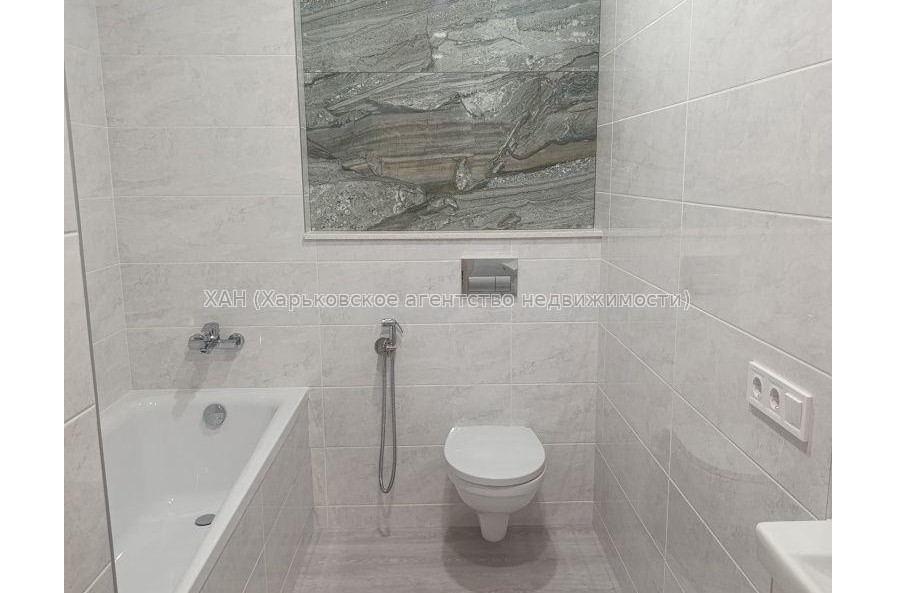 Продам квартиру, Гвардейцев Широнинцев ул. , 1 кім., 44 м², евроремонт 