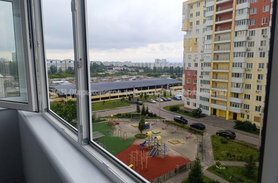 Продам квартиру, Гвардейцев Широнинцев ул. , 1 кім., 44 м², евроремонт 
