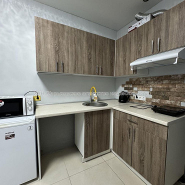 Продам квартиру, Ярославская ул. , 1 кім., 20 м², капитальный ремонт 