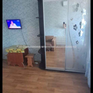 Продам квартиру, Полтавский Шлях ул. , 1 кім., 19 м², косметический ремонт 