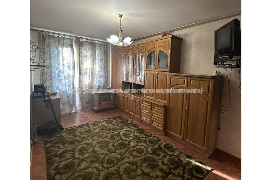 Продам квартиру, Непокоренных ул. , 3  ком., 64.50 м², косметический ремонт 