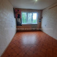 Продам квартиру, Непокоренных ул. , 3  ком., 64.50 м², косметический ремонт 