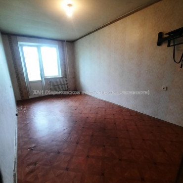 Продам квартиру, Непокоренных ул. , 3  ком., 64.50 м², косметический ремонт 
