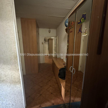 Продам квартиру, Непокоренных ул. , 3 кім., 64.50 м², косметический ремонт 