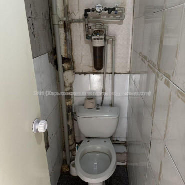 Продам квартиру, Непокоренных ул. , 3 кім., 64.50 м², косметический ремонт 