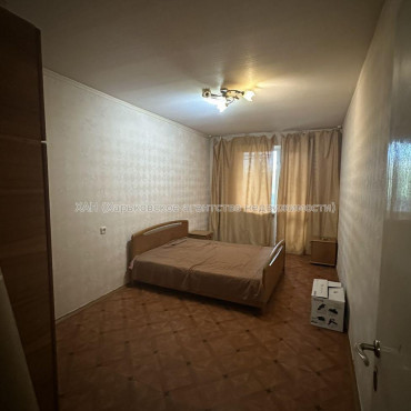 Продам квартиру, Непокоренных ул. , 3 кім., 64.50 м², косметический ремонт 