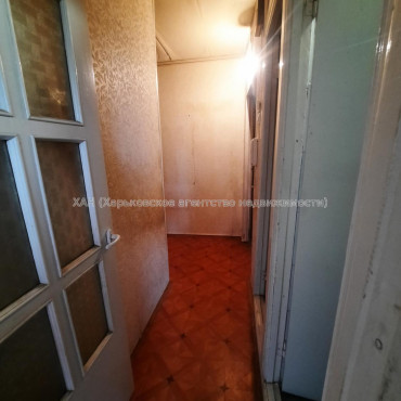Продам квартиру, Непокоренных ул. , 3  ком., 64.50 м², косметический ремонт 