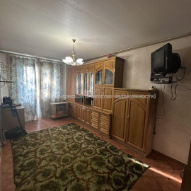 Продам квартиру, Непокоренных ул. , 3  ком., 64.50 м², косметический ремонт