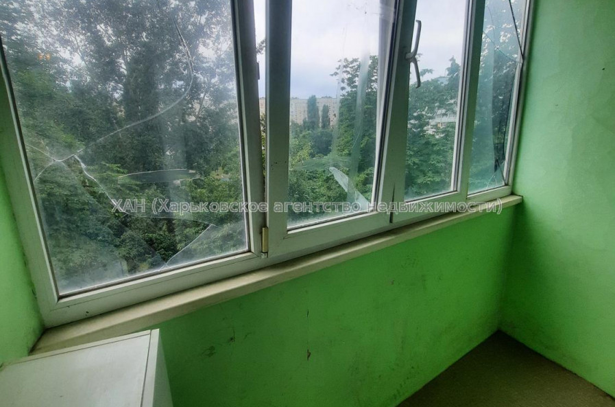 Продам квартиру, Непокоренных ул. , 3  ком., 64.50 м², косметический ремонт 